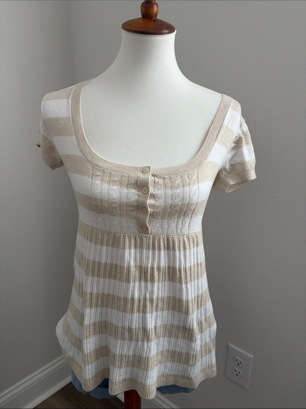 Hollister Beige and White Striped Scoop-Neck Short Sleeve Tunic